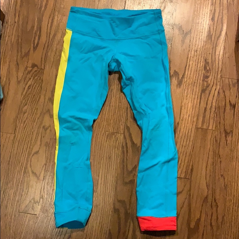 Lululemon cropped colorful leggings